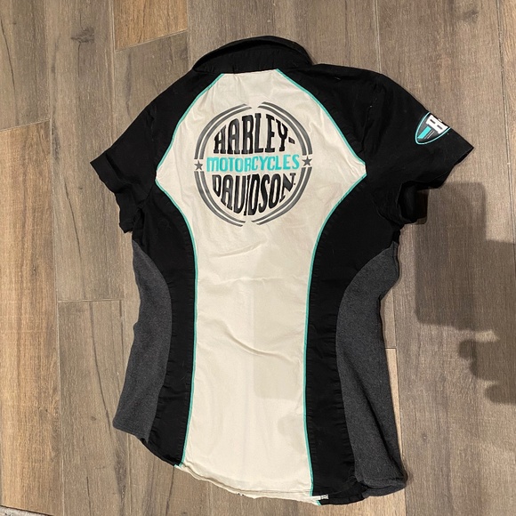 Harley Davidson HD Motorcycle shirt. Women sz S. Front Zip Cleavage. Stretchy. - Picture 4 of 10